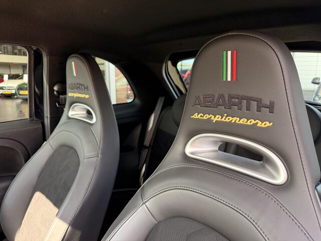 Fiat 500 ABARTH 1.4 T-Jet 595 Scorpioneoro 1 of 2000 | 1e eigenaar | Alcantara / Leder | Beats | Apple Carplay |