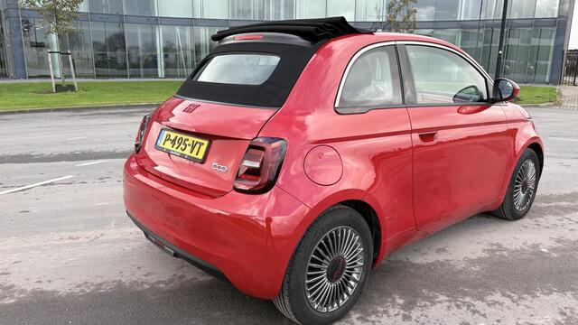 Fiat 500C RED 42 kWh