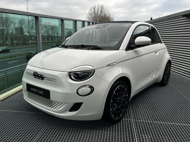Fiat 500C Icon 42 kWh Cabrio, Climate control, 17 inch lichtmetalen velgen, Parkeer sensoren achter, Regensensor, Led verlichting 1e eigenaar.
