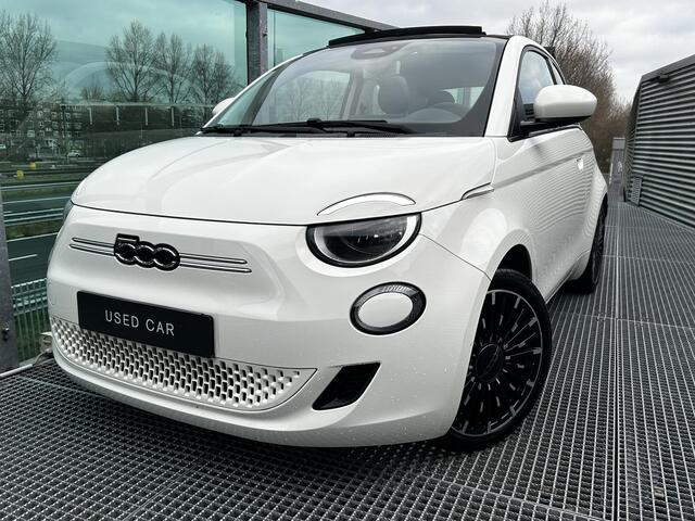 Fiat 500C Icon 42 kWh Cabrio, Climate control, 17 inch lichtmetalen velgen, Parkeer sensoren achter, Regensensor, Led verlichting 1e eigenaar.