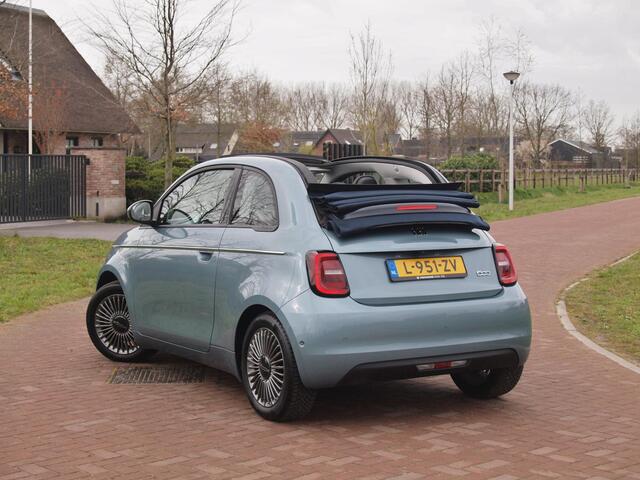 Fiat 500C Icon 42 kWh | Cabrio | Camera | Apple Carplay | Cruise Control | Dealeronderhouden |