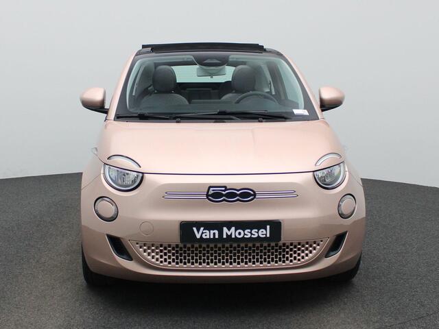 Fiat 500C 500e 42 kWh Icon | Climate Control / ECC | Open dak schuif | Licht metalen velgen 16 inch | Cruise control | Navigatie | Achteruitrijcamera |