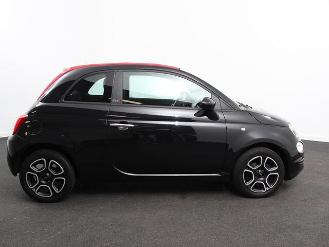 Fiat 500C 1.0 Hybrid Club Cabrio Airco LED Parkeersensoren achter Cruise control Radio Apple Carplay/ Android Auto