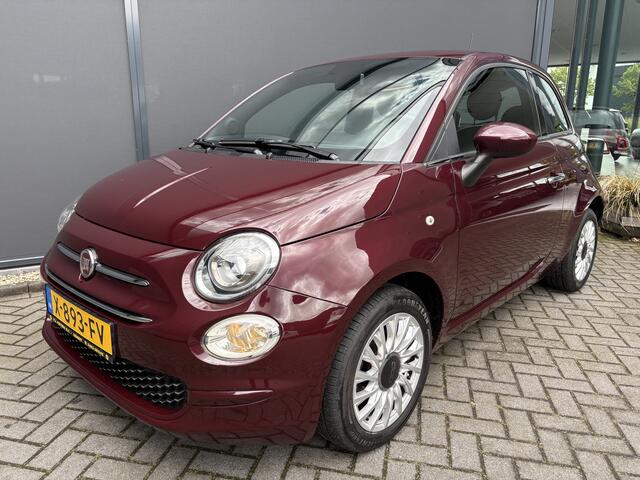 Fiat 500C 1.2 lounge Airco - Apple carplay - Navigatie - Parkeersensoren achter - Licht metalen velgen 15 inch - Cruise control - Bluetooth - Radio - Start/stop systeem - Elektrische ramen