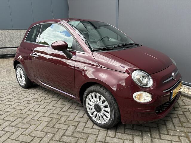Fiat 500C 1.2 lounge Airco - Apple carplay - Navigatie - Parkeersensoren achter - Licht metalen velgen 15 inch - Cruise control - Bluetooth - Radio - Start/stop systeem - Elektrische ramen