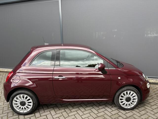 Fiat 500C 1.2 lounge Airco - Apple carplay - Navigatie - Parkeersensoren achter - Licht metalen velgen 15 inch - Cruise control - Bluetooth - Radio - Start/stop systeem - Elektrische ramen