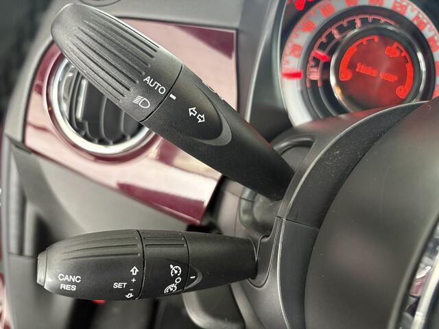 Fiat 500C 1.2 lounge Airco - Apple carplay - Navigatie - Parkeersensoren achter - Licht metalen velgen 15 inch - Cruise control - Bluetooth - Radio - Start/stop systeem - Elektrische ramen