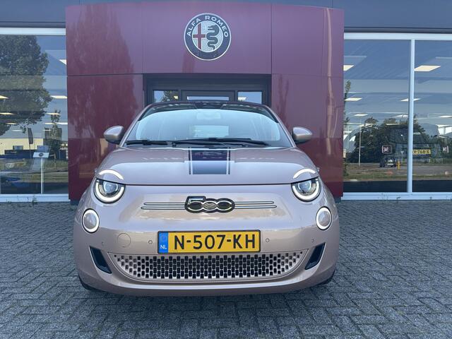 Fiat 500C Icon 42 kWh | 17" La Prima velgen | Camera | Parkeersensoren | Comfort Pack Pack Winter | Pack Magic Eye