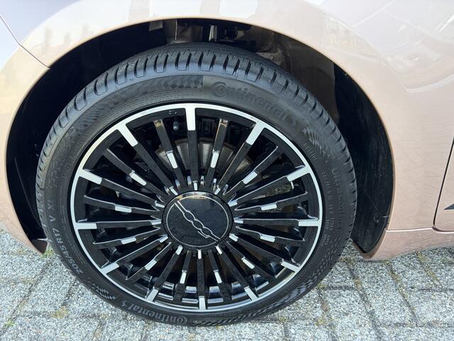 Fiat 500C Icon 42 kWh | 17" La Prima velgen | Camera | Parkeersensoren | Comfort Pack Pack Winter | Pack Magic Eye