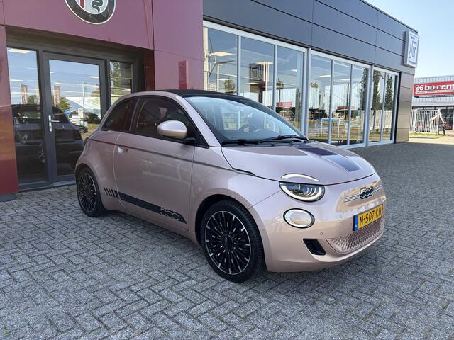 Fiat 500C Icon 42 kWh | 17" La Prima velgen | Camera | Parkeersensoren | Comfort Pack Pack Winter | Pack Magic Eye