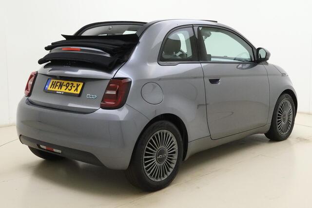 Fiat 500C Icon 42 kWh | Achteruitrijcamera | WLTP 303km | Snelladen | Navigatie | Climate Control | Keyless Start