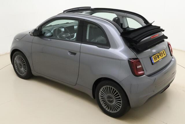 Fiat 500C Icon 42 kWh | Achteruitrijcamera | WLTP 303km | Snelladen | Navigatie | Climate Control | Keyless Start