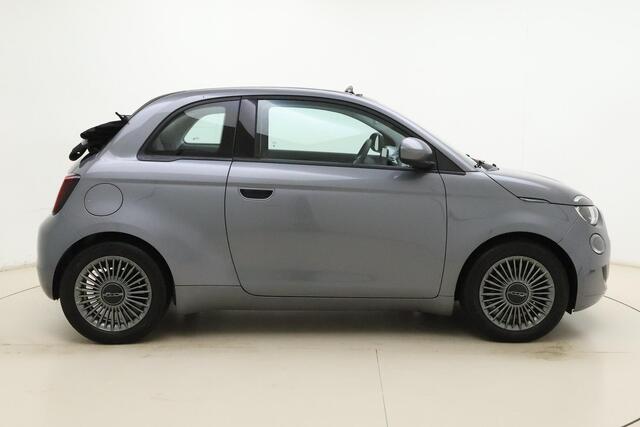 Fiat 500C Icon 42 kWh | Achteruitrijcamera | WLTP 303km | Snelladen | Navigatie | Climate Control | Keyless Start