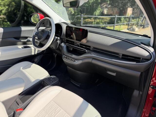 Fiat 500C La Prima 42 kWh | Blind Spot | Camera | CarPlay | BTW |