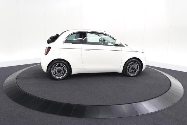 Fiat 500C Icon 42 kWh | 97,3% SOH | Convenience Pack | Camera | Dodehoekdetectie | Stoelverwarming