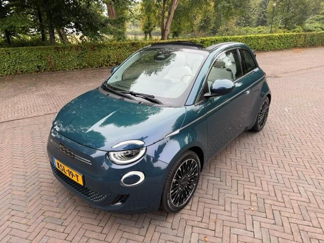 Fiat 500C Cabriolet BEV 42kWh LA PRIMA SOH 93%/Leer/Acarplay/Full led/Fabrieksgarantie