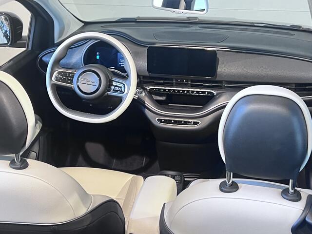 Fiat 500C La Prima 42 kWh * Stoelverwarming * Auto in prachtige staat!