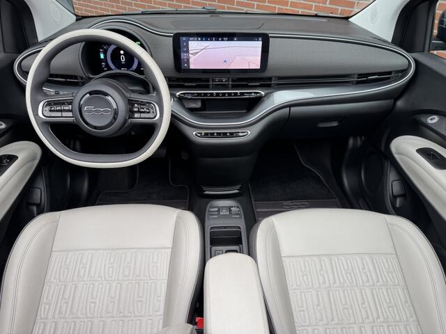 Fiat 500C La Prima 42 kWh CABRIO ADAPT-CRUISE CAMERA STOELVW LMV CARPLAY PDC LED