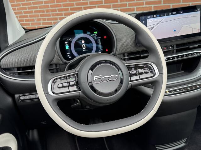 Fiat 500C La Prima 42 kWh CABRIO ADAPT-CRUISE CAMERA STOELVW LMV CARPLAY PDC LED