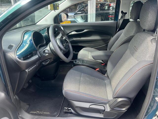 Fiat 500C RED 42 kWh 118PK SOH 93,3% | Stoelverwarming | Cruise Control | Navigatie | Carplay |