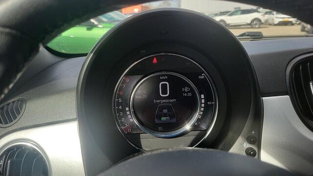Fiat 500C 1.0 Hybrid Hey Google