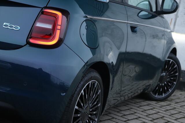 Fiat 500C La Prima by Bocelli 42 kWh | JBL | Winter | Camera | 17?