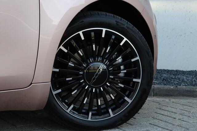 Fiat 500C La Prima by Bocelli 42 kWh | JBL | Winter | Camera | 17?