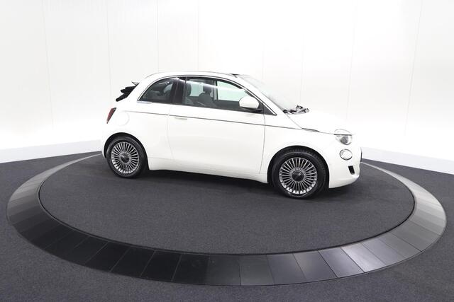 Fiat 500C Icon 42 kWh | 97,3% SOH | Convenience Pack | Camera | Dodehoekdetectie | Stoelverwarming