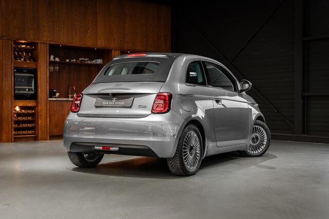 Fiat 500C Icon 42 kWh Camera | Dodehoekdetectie