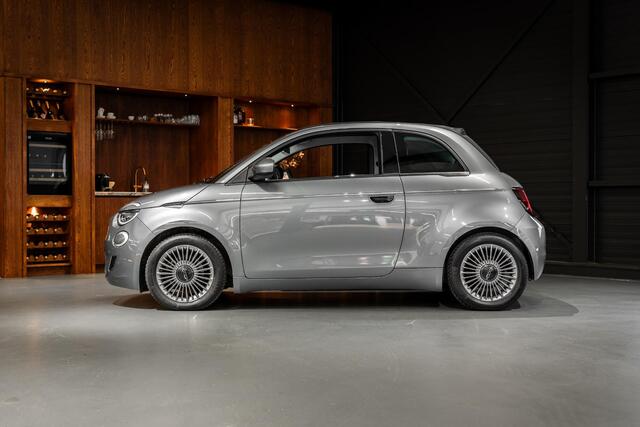 Fiat 500C Icon 42 kWh Camera | Dodehoekdetectie