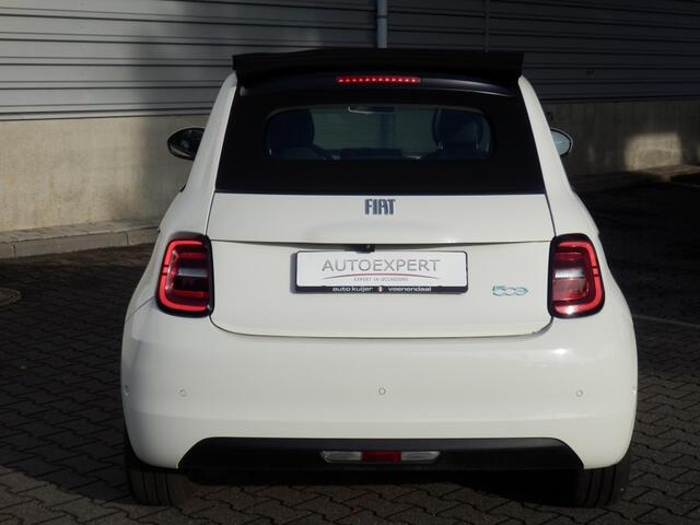 Fiat 500C Icon 42 kWh | Cabrio zwarte kap | Camera | Chroompakket | SOH 96% I