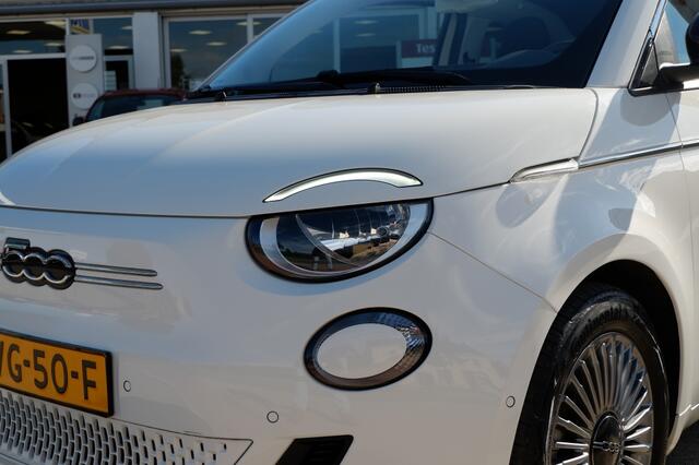 Fiat 500C 42 kWh ICON / INCL 12mnd BOVAG / Apple carplay / Camera / Stoelverwarming