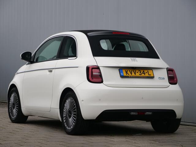 Fiat 500C Urban 42 kWh 119 Pk Automaat Apple Carplay / DAB / Camera / SOH 95,5%