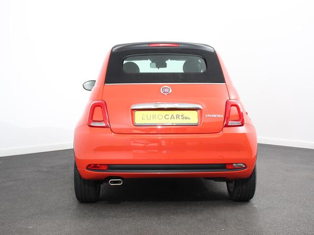 Fiat 500C 1.0 Hybrid Cabrio Navigatie Climate Control Cruise control Lichtmetalen velgen Apple Carplay/ Android Auto Navigatie Parkeersensor achter
