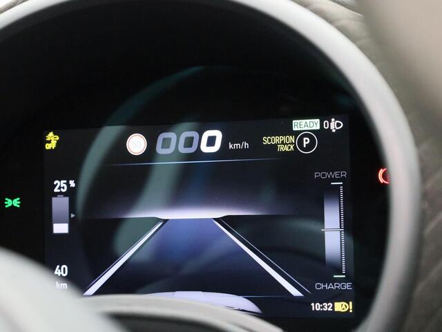 Fiat 500C ABARTH Abarth Scorpionissima 42 kWh | Navigatiesysteem | Parkeersensoren voor + achter | Camera | Stoelverwarming | Lichtmetalen velgen 18" |