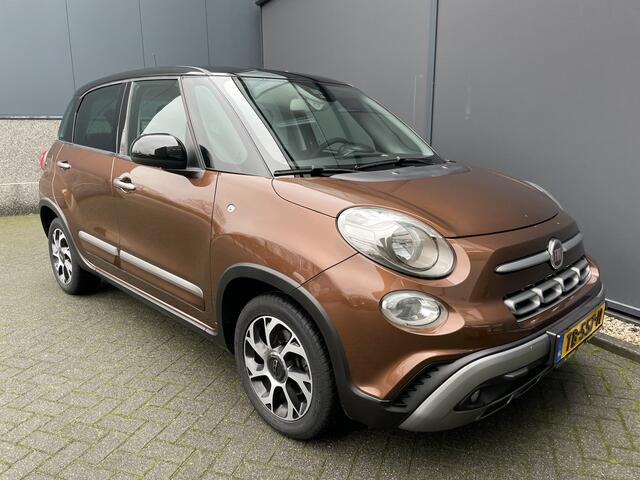 Fiat 500L 0.9 TwinAir Cross Àchteruitrijcamera - Airco - Cruise control - Parkeersensor achter - Navigatiesysteem full map - Bluetooth - Licht metalen velgen 16 inch - Mistlampen voor - Radio - Start/stop systeem - Stuu