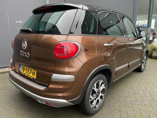 Fiat 500L 0.9 TwinAir Cross Àchteruitrijcamera - Airco - Cruise control - Parkeersensor achter - Navigatiesysteem full map - Bluetooth - Licht metalen velgen 16 inch - Mistlampen voor - Radio - Start/stop systeem - Stuu