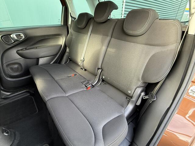 Fiat 500L BWJ 2018 | 0.9 TwinAir 105PK Cross | TREKHAAK | NAVI | CLIMA | CAMERA | PDC | LEDER/STOF | CARPLAY | PRIVACY GLASS |