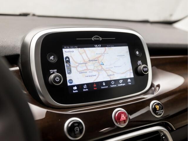 Fiat 500X 1.3 GSE Yacht Club Capri 150Pk Automaat (APPLE CARPLAY, GROOT NAVI, CAMERA, LEDEREN SPORTSTOELEN, STOELVERWARMING, KEYLESS, LED KOPLAMPEN, LANE ASSIST, DAB+, NIEUWE APK, NIEUWSTAAT)