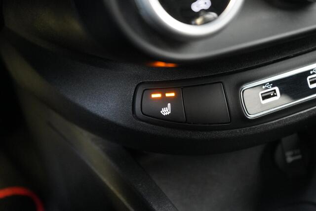 Fiat 500X 1.0 FireFly Turbo 120 Sport | All-seasonbanden | Blind-Spot | Navigatie | Achteruitrijcamera | Stoelverwarming | Lm velgen