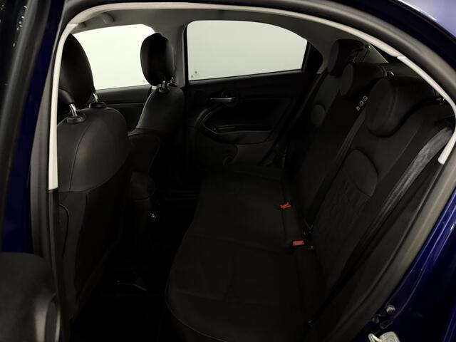 Fiat 500X 1.5 Hybrid Half leder, Camera, Apple carplay, Cruise control, Lichtmetalen velgen, Mistlamp