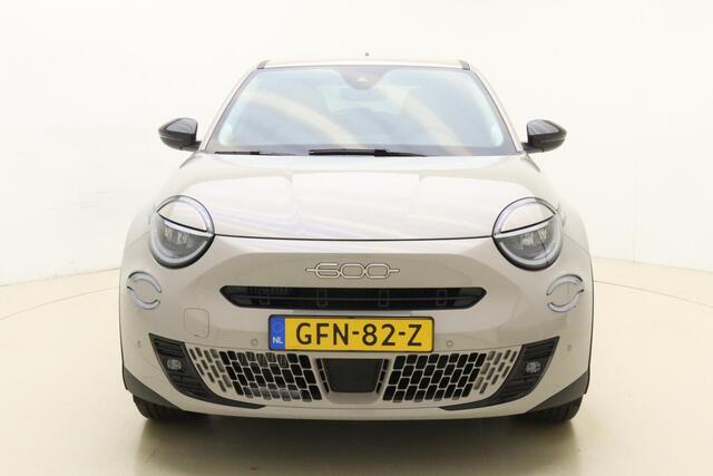 Fiat 600 1.2 Hybrid 100 La Prima | Navigatie | Automaat |Elektrische achterklep | Sfeerverlichting | LED | Lederen bekleding