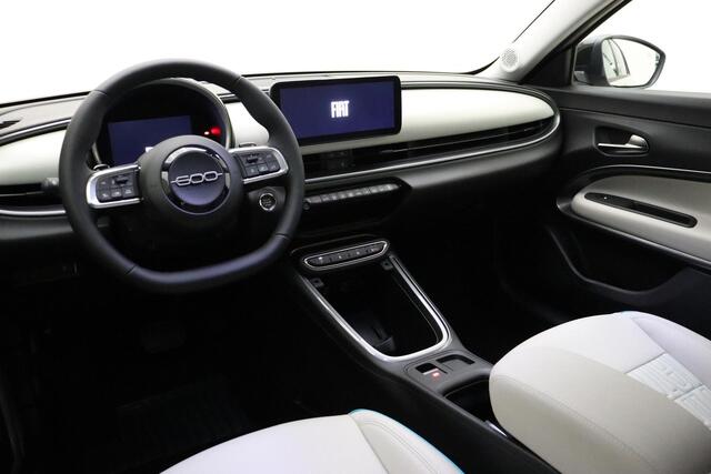 Fiat 600 1.2 Hybrid 100 La Prima | Navigatie | Automaat |Elektrische achterklep | Sfeerverlichting | LED | Lederen bekleding