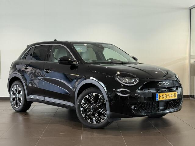 Fiat 600 600e La Prima 54 kWh | LEDER | NAVI | MASSAGE | VERW. VOORSTOELEN | CLIMA | CAMERA