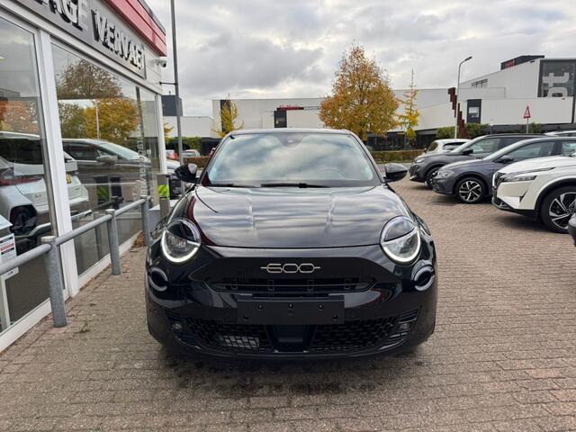 Fiat 600 1.2 Hybrid La Prima