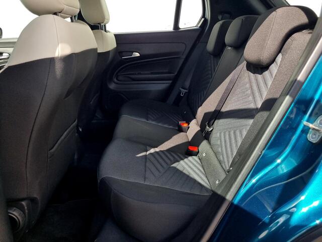 Fiat 600 1.2 Hybrid Urban Automaat / Navigatie via Android Auto/Apple Carplay / Airco / Parkeersensor Achter / DAB / Stof/Lederen Bekleding