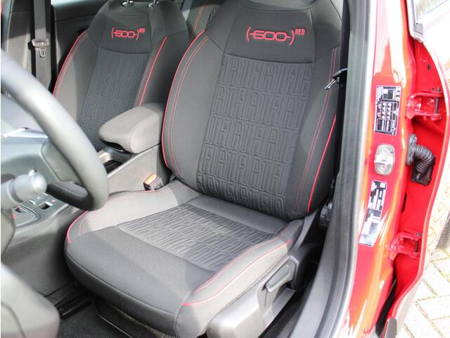 Fiat 600 600e RED 54 kWh | Automaat | Climate / Park. Sensoren / Apple Carplay