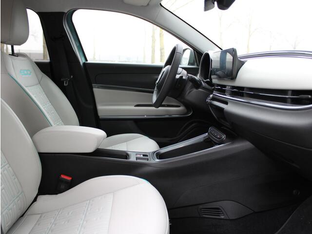 Fiat 600 1.2 Hybrid La Prima | Navi / Camera / Leder