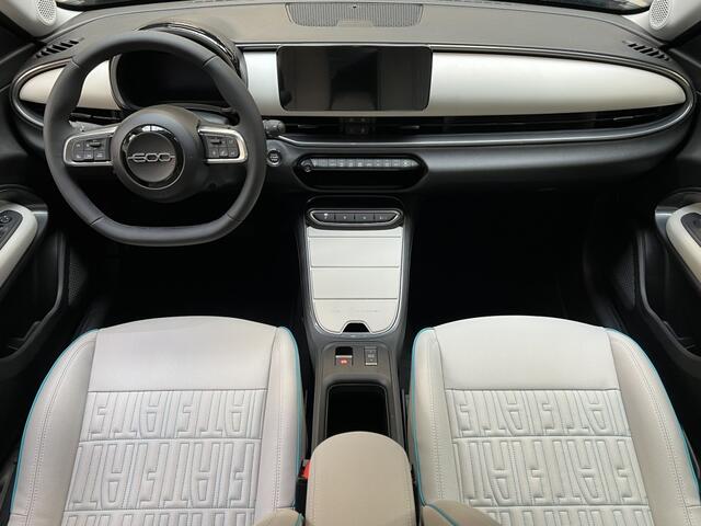 Fiat 600 600e La Prima 54 kWh * * ALL-IN PRIJS * FABRIEKSGARANTIE