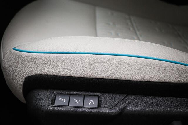 Fiat 600 1.2 Hybrid La Prima | MASSAGE | NAVIGATIE | DAB | APPLE | CAMERA